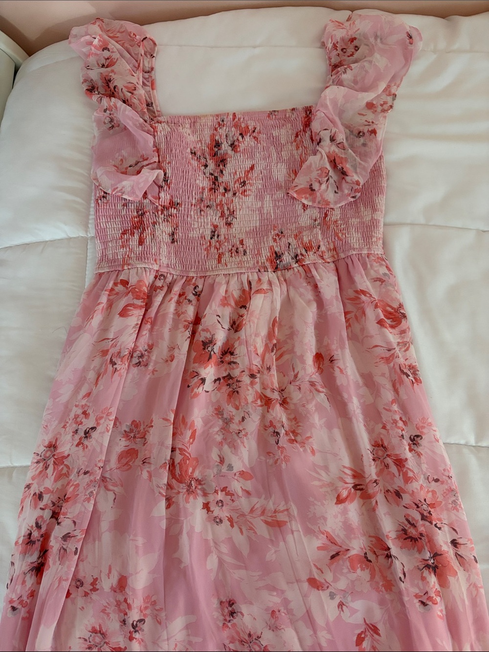 Women’s/teen’s pink floral maxi dress (size L)
